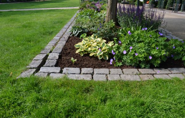 Stone Edging Installation in Seminole